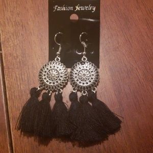 BRAND NEW EARRINGS!